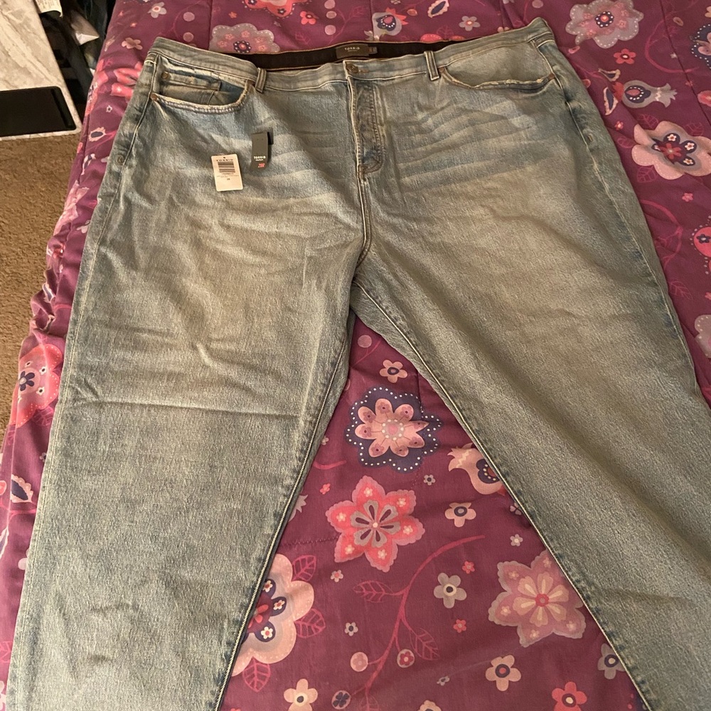NWT Mom Straight Vintage High Rise Jeans